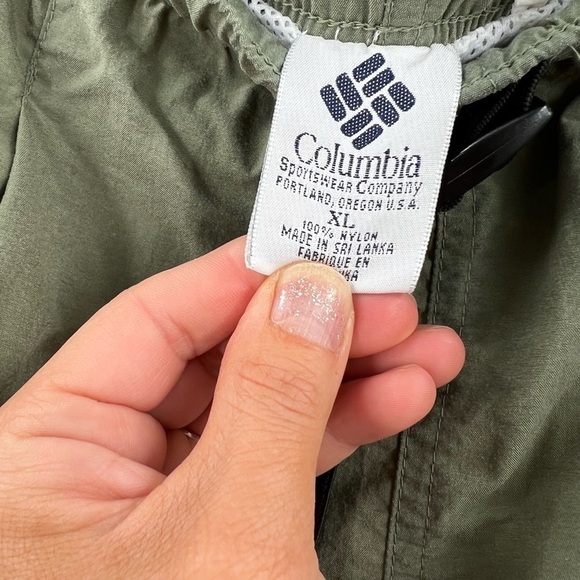 Columbia Army Green Drawstring Shorts Mens XL - Picture 3 of 4